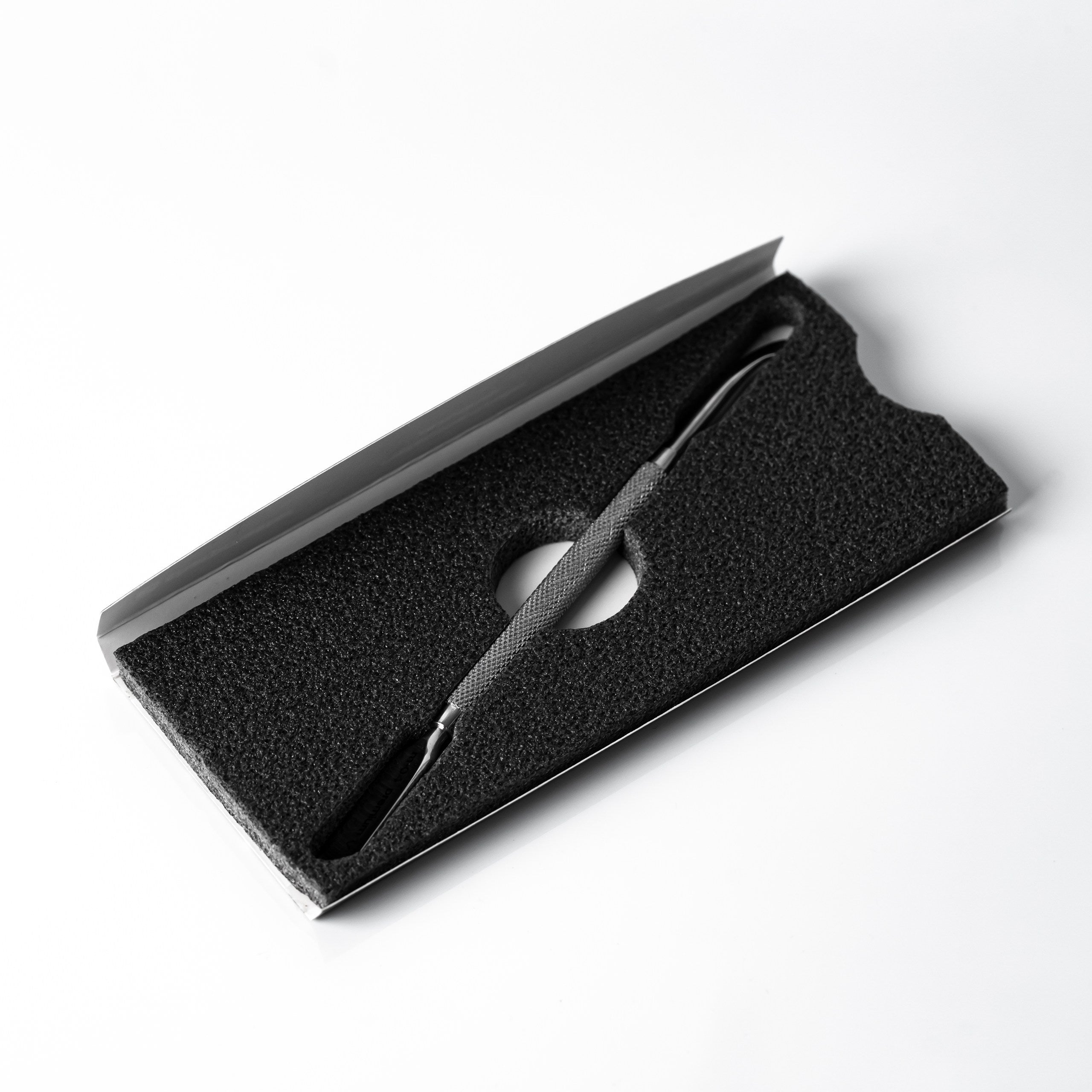 Pogurivač za zanoktice m-04